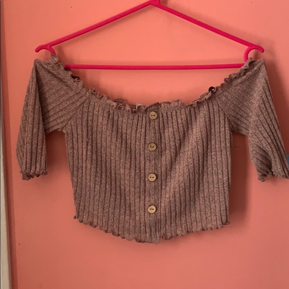 Off shoulder shirt